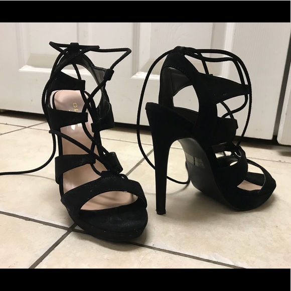 Sexy Strappy Black Heels - Picture 7 of 8